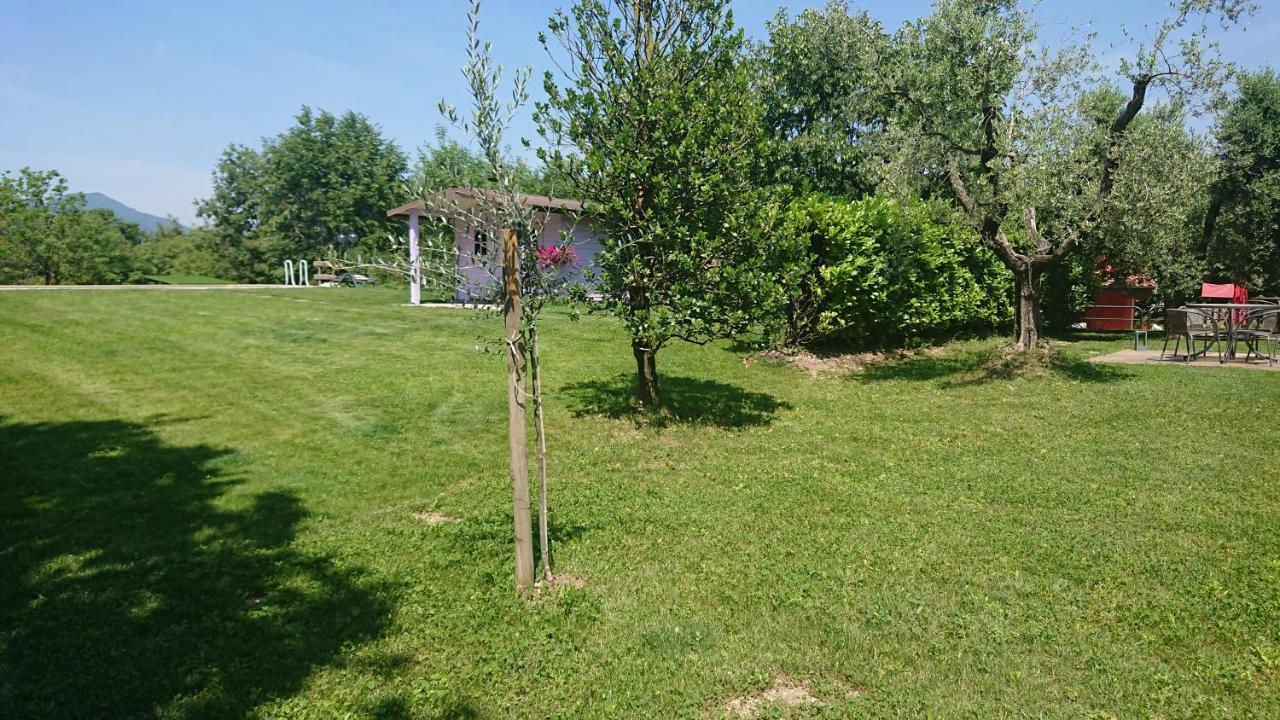 Hotel Il Carpino Bianco Puegnago sul Garda Exterior foto